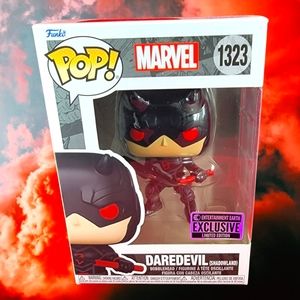 Daredevil entertainment earth exclusive funko # 1323